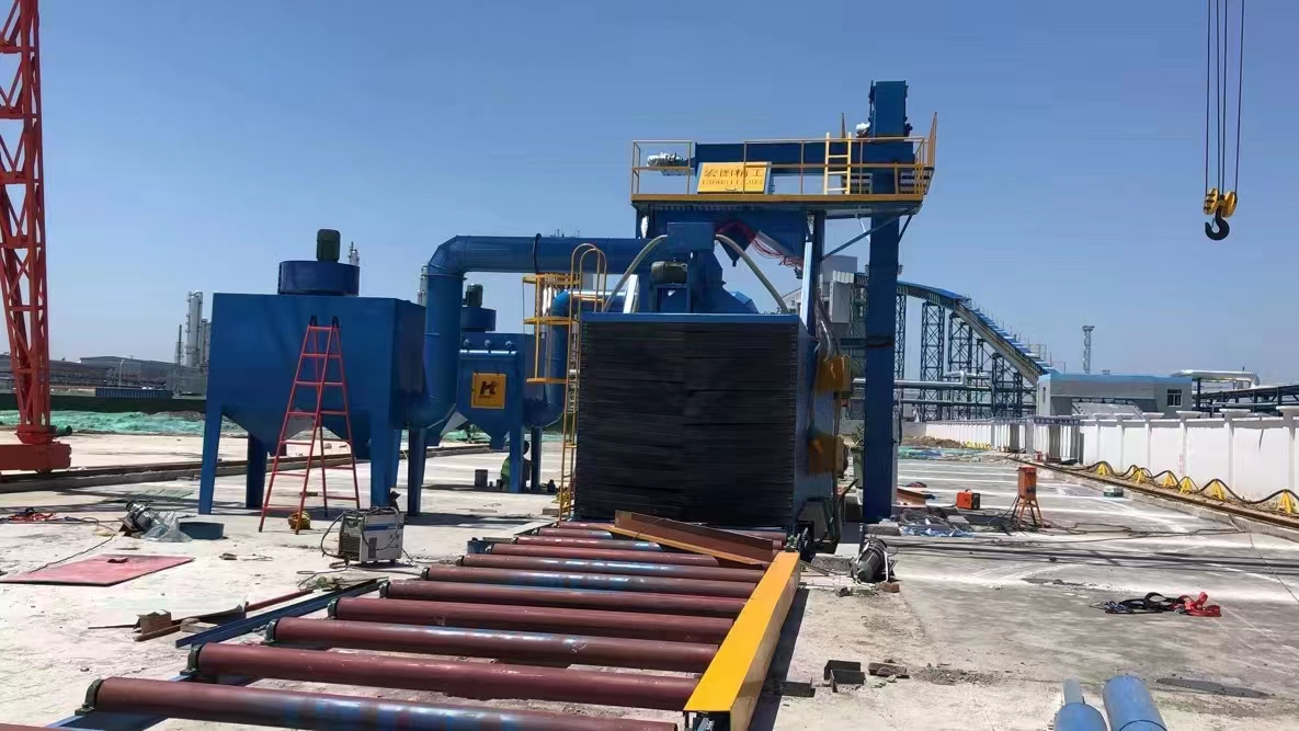 鋼結(jié)構(gòu)通過式拋丸機(jī)（防腐工程現(xiàn)場(chǎng)）